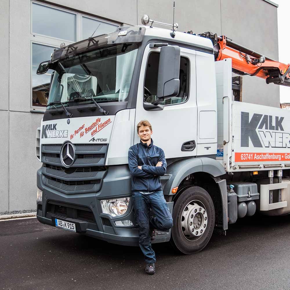 Kalkwerke - Aschaffenburg - Baustoffhandel - Karriere - Auszubildende - im - Alltag - Berufskraftfahrer